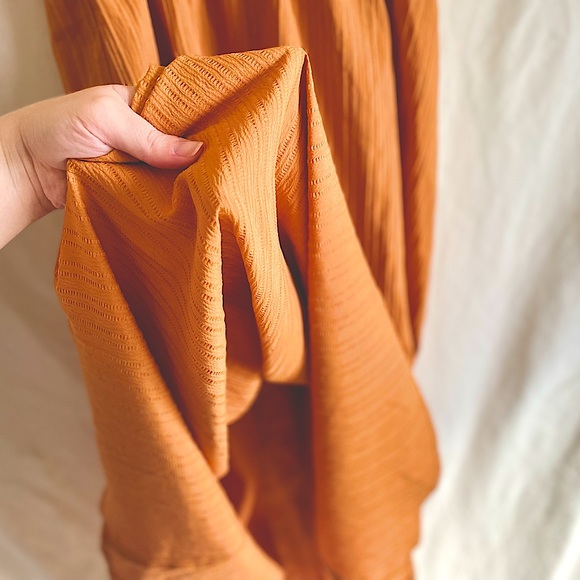 **NWT** CIDER, Orange V-Neck Shirred Waist Midi Dress - Picture 12 of 13